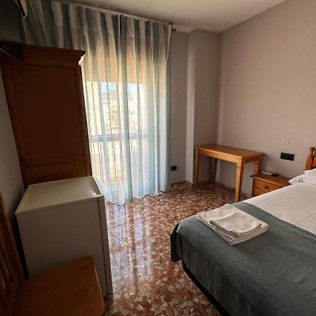 Hostal Magana Malaga Exterior photo