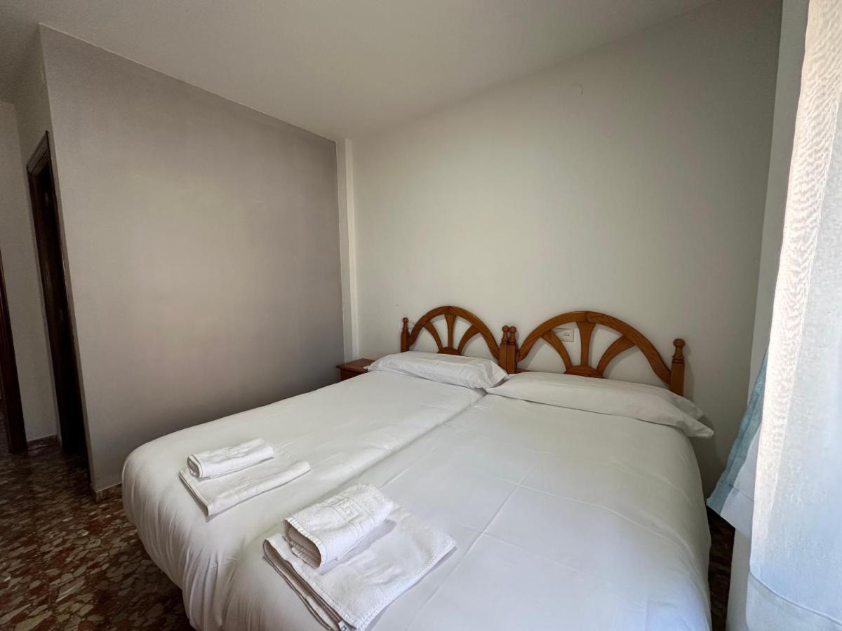 Hostal Magana Malaga Exterior photo