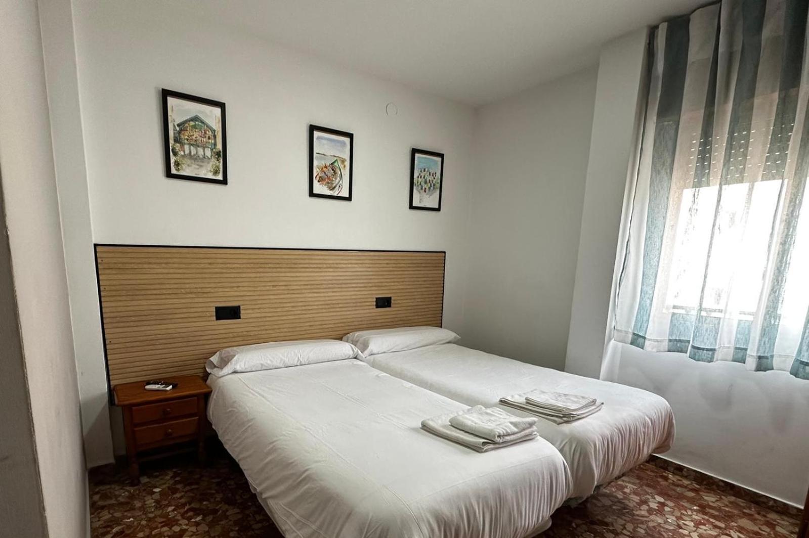 Hostal Magana Malaga Exterior photo