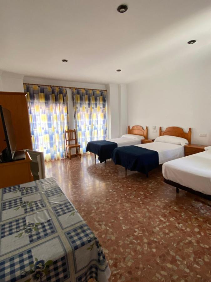 Hostal Magana Malaga Exterior photo